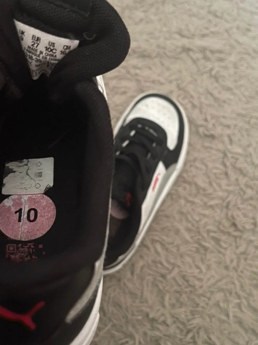 Puma Sneakers